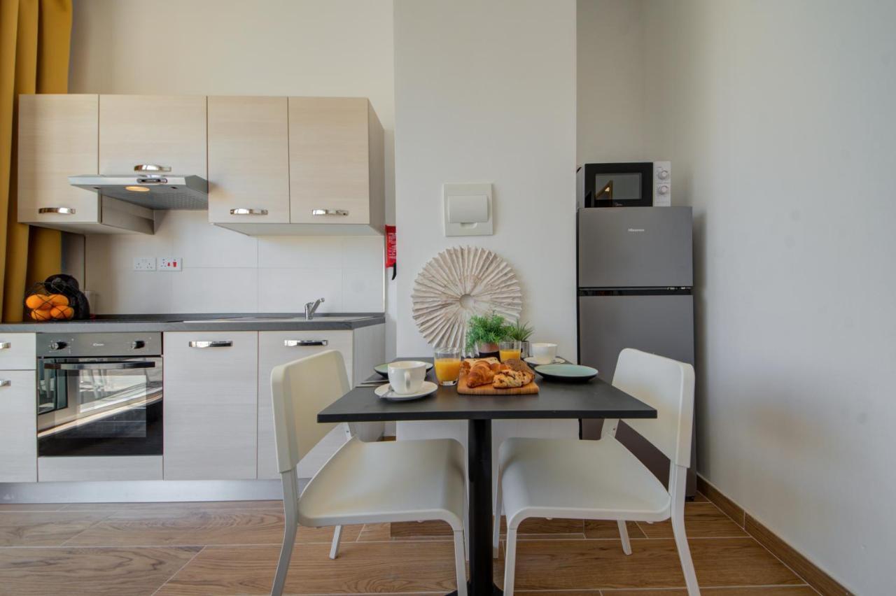 Marina Suites & Apartments - Self Catering - By Tritoni Hotels Gzira Exterior foto